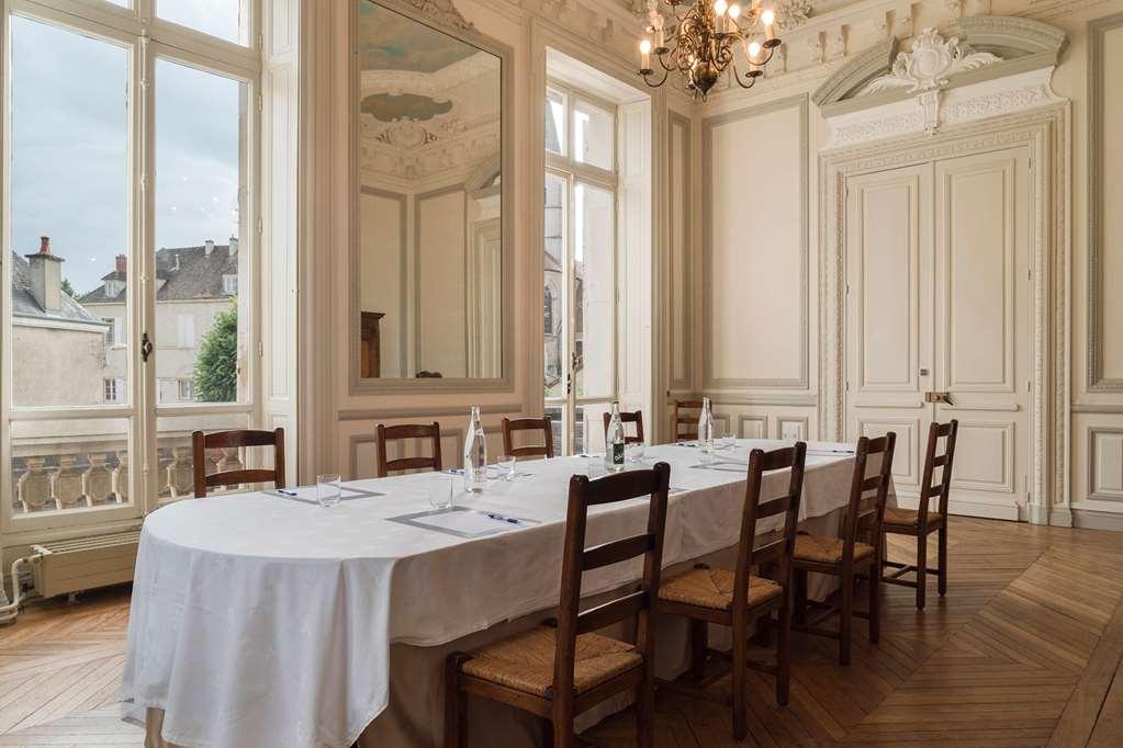 Chateau Saint-Michel - Cercle Des Grands Crus Rully  시설 사진
